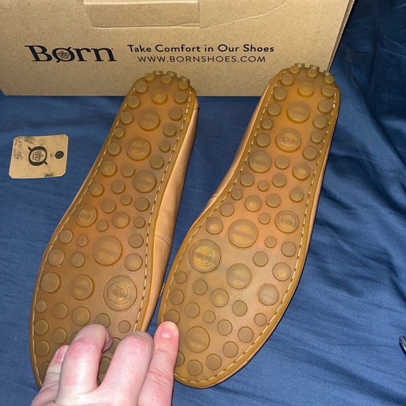 Born Azona Loafers-NEVER WORN - Picture 3 of 3